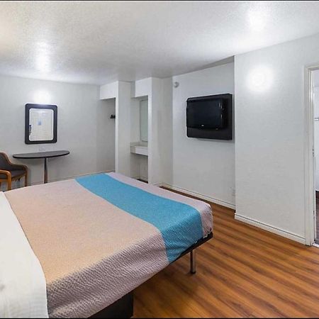 Motel 6-Grand Prairie, Tx - Interstate 30 Εξωτερικό φωτογραφία